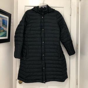 Lands End Black Ultralight Packable Down Coat 1x